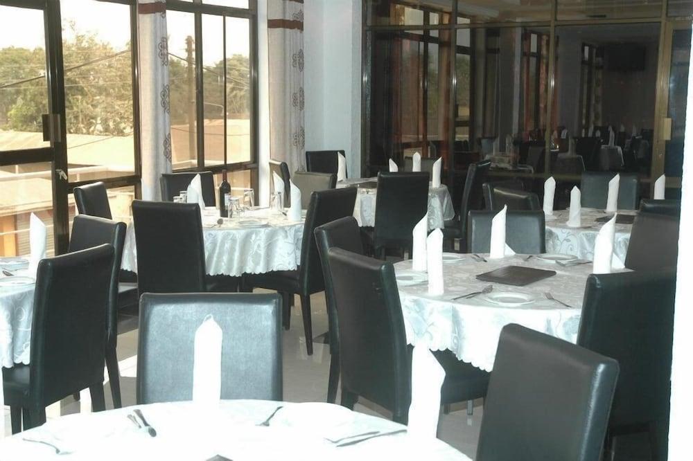 Premier Palace Hotel Arusha Kültér fotó